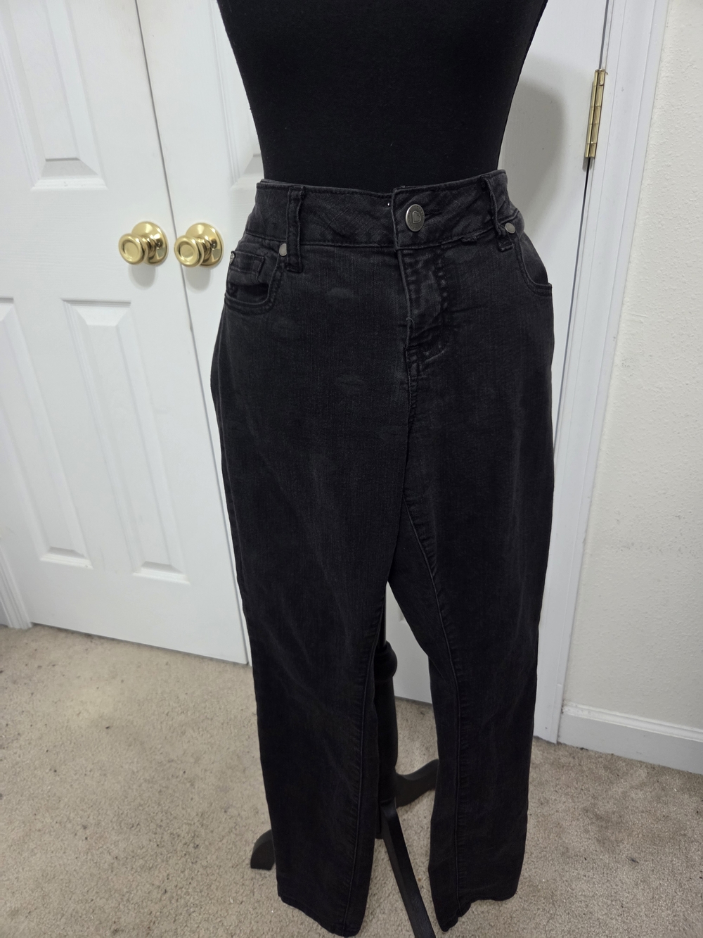 Kiss Print Black Women’s Jeans